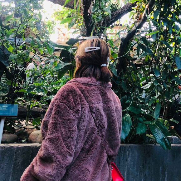 Urban Outfitters faux fur jacket - Picture 4 of 5